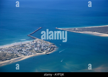 Luftaufnahme der Eingang zum Hafen von Faro Algarve Portugal Stockfoto