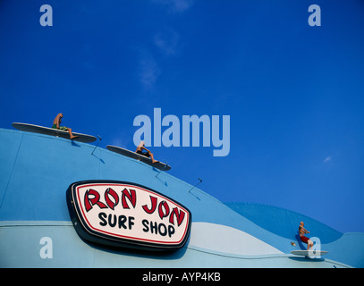 USA Florida Fort Lauderdale Sawgrass Mills Outlet Mall Oase Ron Jon Surfshop Stockfoto