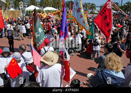 "Olympische Fackel Rezeption ' ^ pro-China Anhänger,"San Francisco", April 9 ^ 2008" Stockfoto