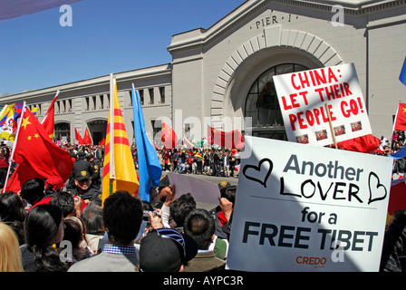 "Olympische Fackel Rezeption ' ^ Anti-China-Protest", "San Francisco", April 9 ^ 2008" Stockfoto