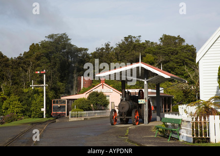 Vorstadt Replik des 19. Jahrhunderts Stadt Touristenattraktion mit McLaren Zugmaschine Greymouth zentrale Südinsel Neuseeland Stockfoto