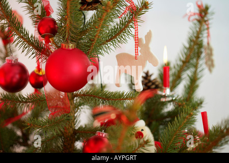 Geschmückter Weihnachtsbaum, Teil Stockfoto