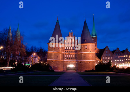 Holstentor (Holstentor), Wahrzeichen in Lübeck, Schleswig-Holstein, Deutschland Stockfoto