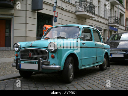 alten blauen fiat Stockfoto