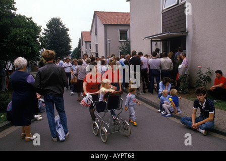 Friedland Flüchtlingslager West Deutschland. Soviet-Germans zurück, Schutzhütten aus der Sowjetunion in die Freiheit 1980 s HOMER SYKES Stockfoto