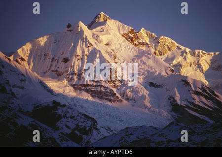 Himalaya Mount Kangchendzonga, Kanchenzunga, Khangchendzonga Sonnenaufgang von Goedenla, Taplejung District, Nepal, Sikkim, Indien, Himalaya, Asien Stockfoto