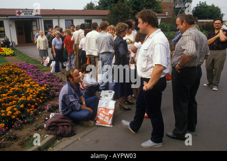 Friedland Flüchtlingslager West Deutschland. Polnische Flüchtlinge suchen Freiheit in der westlichen Gesellschaft. 1980 s HOMER SYKES Stockfoto