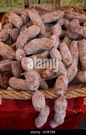 Cacciatori Salami, in einem Markt in Monza, Italien Stockfoto