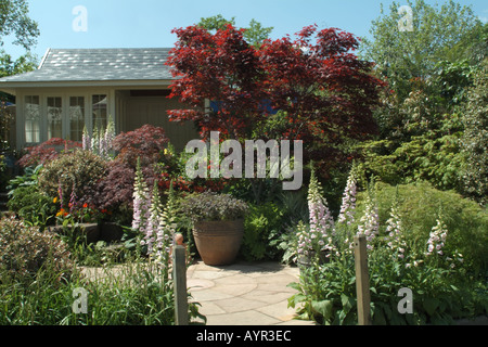 Pavestone Garten von Geoffrey Whitten in Verbindung mit Pavestone Ltd und wesentliche Water Magazine Gewinner der Silbermedaille Stockfoto