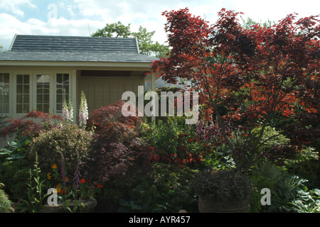 Pavestone Garten von Geoffrey Whitten im Chelsea Flower Show 2004 Stockfoto