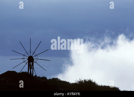 Alte Windmühle und Cloud, Insel La Palma, Kanarische Inseln, Spanien Stockfoto