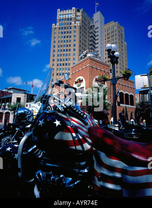 Motorrad Parkplatz Hard Rock Cafe in San Antonio Texas USA. Foto: Willy Matheisl Stockfoto