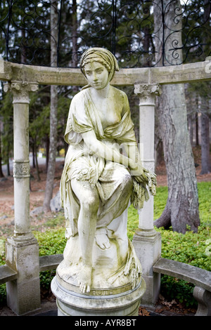 Eine klassische griechische oder Roman Style Statue im The Stamford Museum & Nature Center in Stamford, Connecticut USA Stockfoto