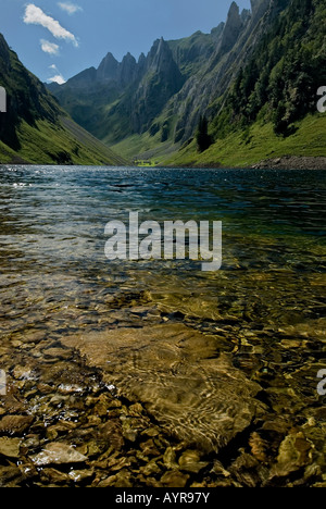 Blick über Alpstein-massiv, Faelensee (See Faelen), Kanton Appenzell Innerrhoden, Schweiz, Schweizer Alpen Stockfoto