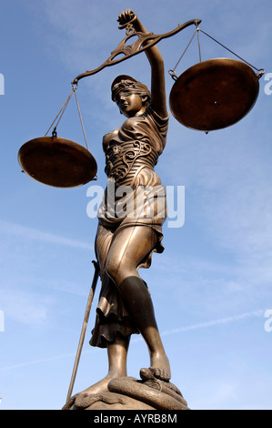 Justitia Bronze Statue, Bamberg, Upper Franconia, Bayern, Deutschland Stockfoto