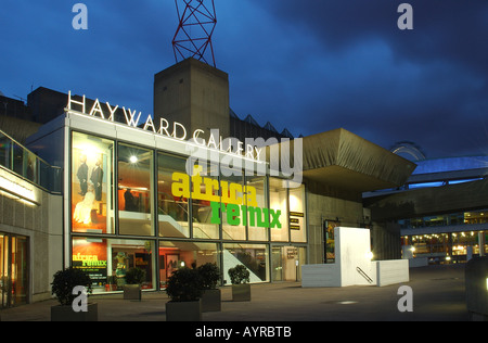 Hayward Gallery in der Nacht Stockfoto