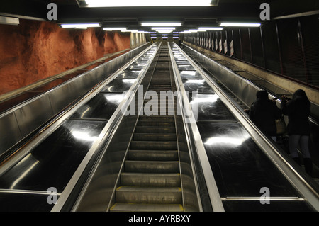 Rolltreppen, Tunnelbana u-Bahnstation, Stockholm, Schweden, Scandinavia Stockfoto