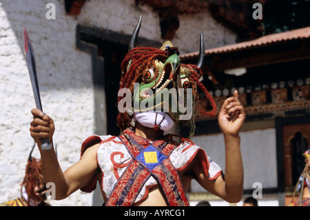 Maskierte Tänzer bei Tangbi Mani Tsechu (Festival), Bumthang, Bhutan Stockfoto