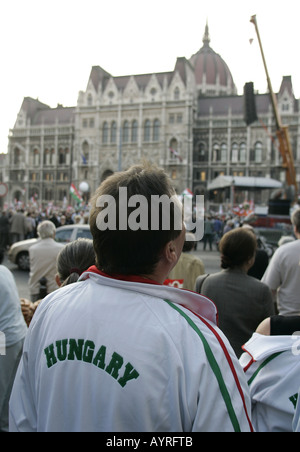 Politischer Protest auf dem Kossuth Platz vor Parlamentsgebäude in Budapest, Ungarn. Stockfoto