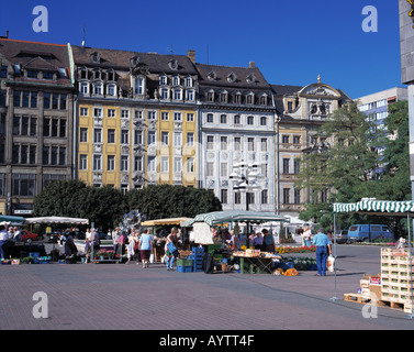 Wochenmarkt Auf Dem Sachsenplatz, Barocke Haeuser in der Katharinenstrasse, Leipzig, Sachsen Stockfoto