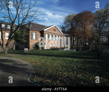 Palais Spee, Stadtmuseum, Parkanlage Im Herbst, Düsseldorf, Rhein, Nordrhein-Westfalen Stockfoto