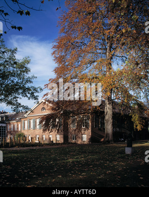 Palais Spee, Stadtmuseum, Parkanlage Im Herbst, Düsseldorf, Rhein, Nordrhein-Westfalen Stockfoto