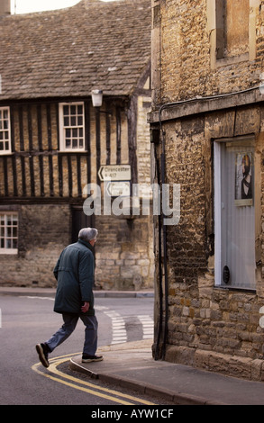 ALLGEMEINE ANSICHTEN VON FAIRFORD IN GLOUCESTERSHIRE UK RE MARKTSTADT IM NIEDERGANG Stockfoto