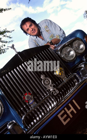 Engelbert Humperdinck zu Hause in der Nähe von Leicester dessen Autobiographie was ist In einem Namen wird bald September 2004 veröffentlicht Stockfoto