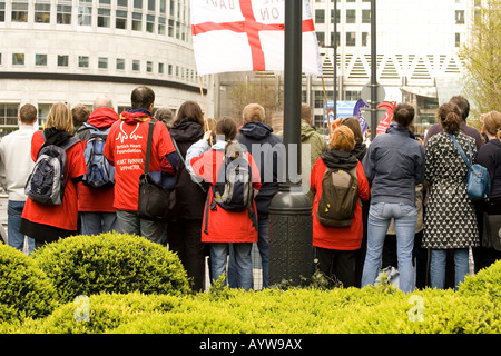 Massen von Fans beim London-Marathon 2008 Stockfoto