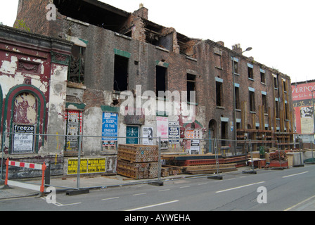 Verfallene Gebäude in Seel Street, Liverpool Stadtzentrum in den Prozess der Regeneration Regelung abgerissen werden. Stockfoto