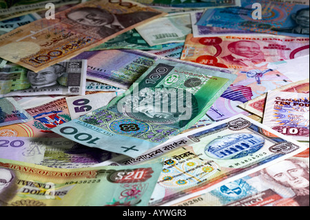 Polen polnische 100 Zloty Banknote Verlegung auf Auswahl International Banknoten Stockfoto