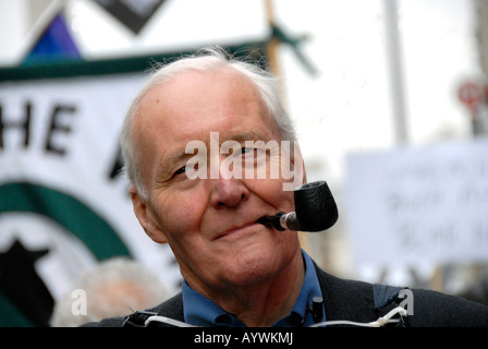 Tony Benn an Haltestelle der Krieg Demonstration 15. März 2008 Stockfoto