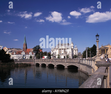 Stadtpanorama, St. Maria Und St. Johannes-Dom, Staatstheater, Staatliches Museum, Schlossbruecke, Schwerin, Mecklenburg-Vorpommern Stockfoto