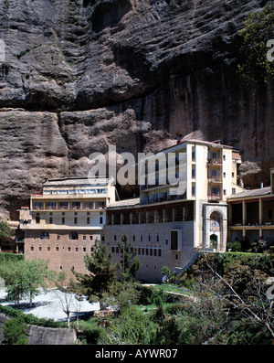 Kloster Mega Spileo Vor Steiler Felswand in Kalavryta, Peloponnes, Griechenland Stockfoto