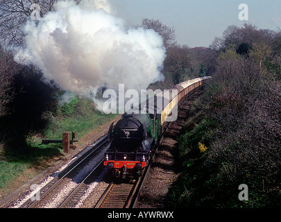 Dampflokomotive Flying Scotsman mit einer Orient Express steam Charter in der Nähe von Milford. Stockfoto