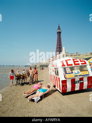 GB LANCASHIRE BLACKPOOL ICES ESEL SONNE BADEN Stockfoto