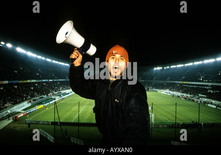 Paris St. Germain Fußball-Anhänger im Parc des Princes, Paris, Frankreich. Stockfoto