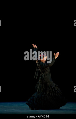 Eva Yerbabuena führt beim Flamenco Festival USA in New York City Center Hall New York USA 29. Januar 2005 Stockfoto