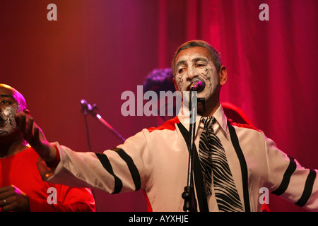 Uruguayische Murga Falta y Resto während einer Show in Buenos Aires im August 2005 Stockfoto