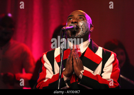 Uruguayische Murga Falta y Resto während einer Show in Buenos Aires im August 2005 Stockfoto
