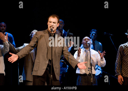 Uruguayische Murga Falta y Resto während einer Show in Buenos Aires im Juli 2006 Stockfoto