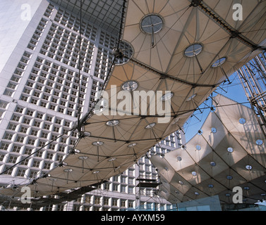 Dachkonstruktion der La Grande Arche De La Defense bin Platz De La Defense in Paris, Frankreich, Architekt Johan Otto Von Spreckelsen Stockfoto