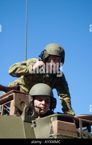 AUSLAV Fahrer australische Armee Mannschaftswagen Stockfoto