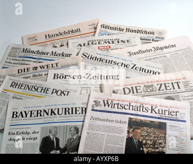 Zeitungen, Deutsche Zeitungen, deutsche Fachzeitschriften, Wirtschaftszeitung, Tageszeitung, Wochenzeitung, lesen eine Zeitung, Zeitungsleser, Herausgeber der Zeitung, Print, Presse, Printmedien, Pressebericht, Pressemarkt, Zeitschrift, Magazin, Journalist, Jo Stockfoto