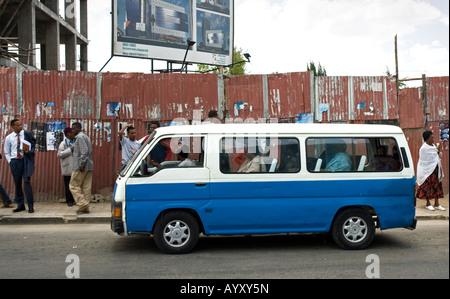 Minibus-Taxi, Addis Abeba, Äthiopien Stockfoto