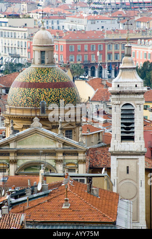 ein Blick auf die Altstadt von Nizza vom Hügel Stockfoto