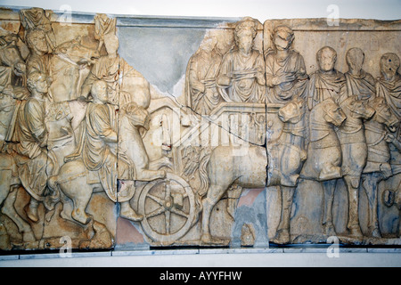 Modellierte Relief stammt aus der Bogen des Septimus Severus in Leptis Magna ausgestellt im National Museum, Tripolis, Libyen Stockfoto