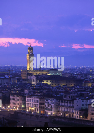 Palazzo Vecchio nachts Florenz Florenz Toskana Italien Stockfoto