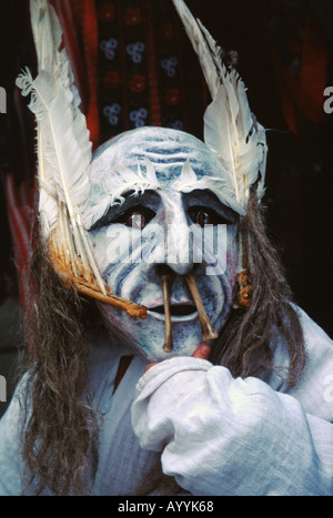 Maskierte Person am Karneval in der Tschechischen Republik Stockfoto