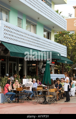 News Café am Ocean Drive Miami, USA Stockfoto